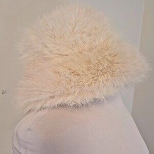 Barbiecore Faux Fur Bucket/Cloche Hat (Sm)